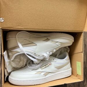 Reebok Club C Revenge NWT shoes white & beige moonstone women’s size 7.5 women